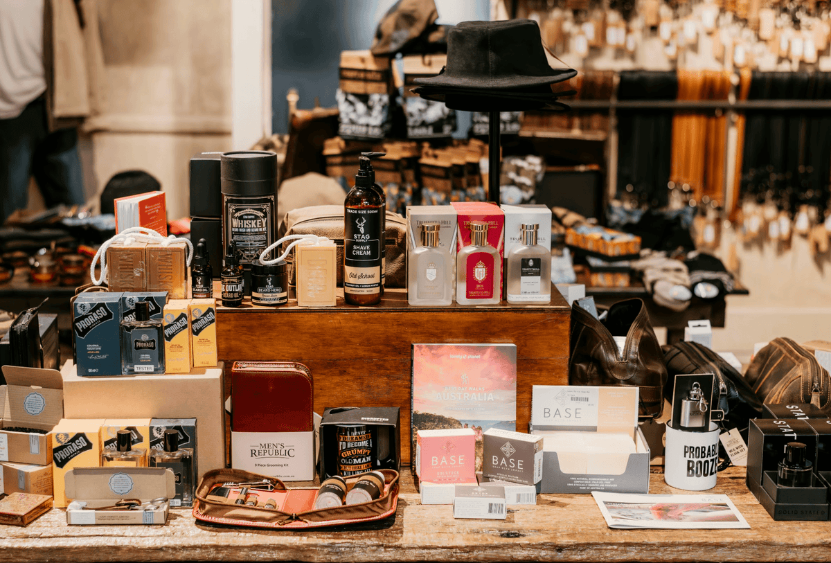 Christmas gifts for men – Indepal Leather wallets, belts and bags at Bolt + Buckle
