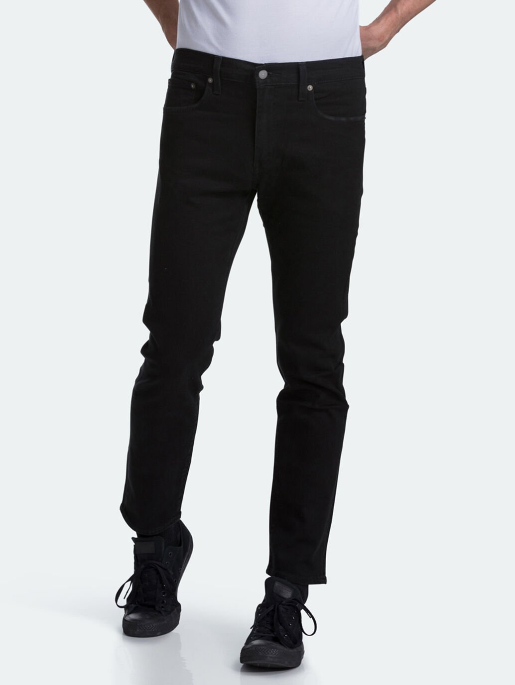 Levis 502 Taper Jeans - Black - Front view