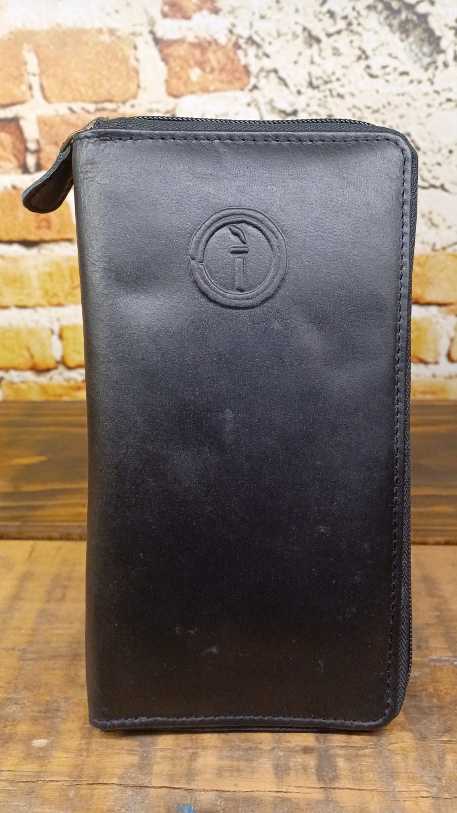 Zipped Travel leather Wallet