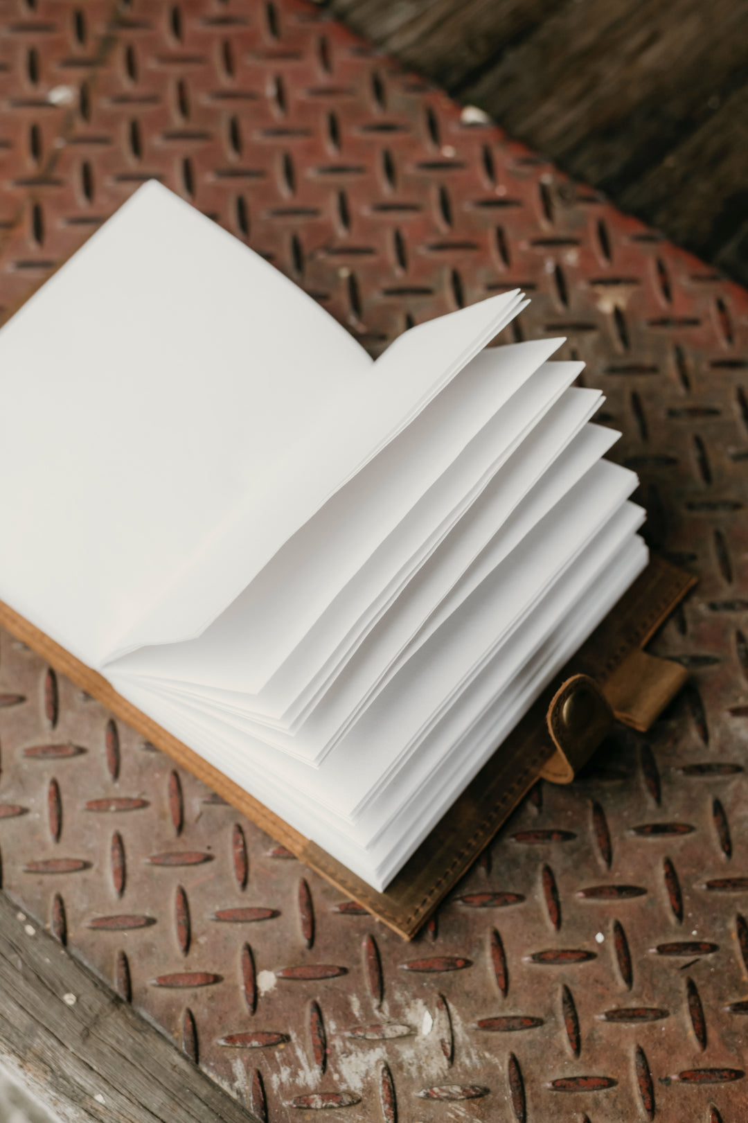 Doodle It - Tag Lock Leather Journal…