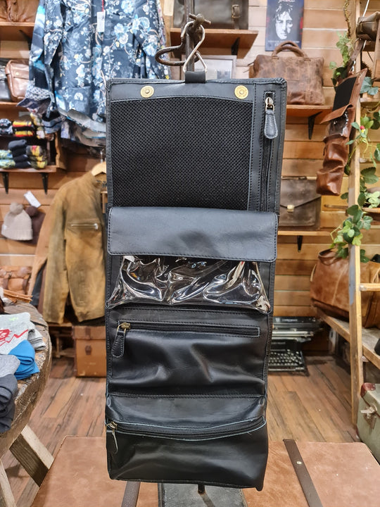Mens Leather Hanging Toiletry Bag - Rockliff