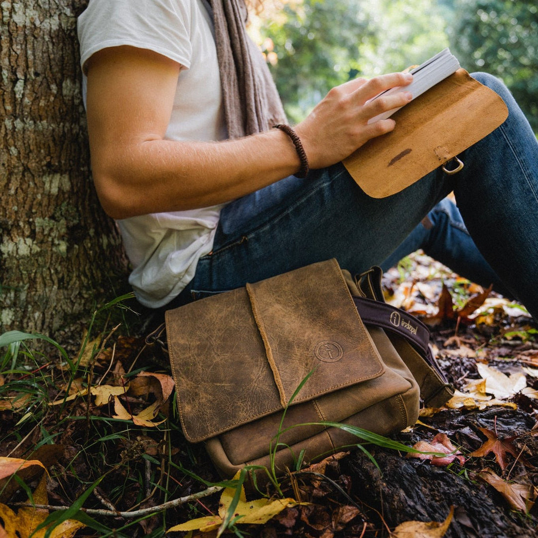 Leather Messenger Bag - Wanderer - Regular…