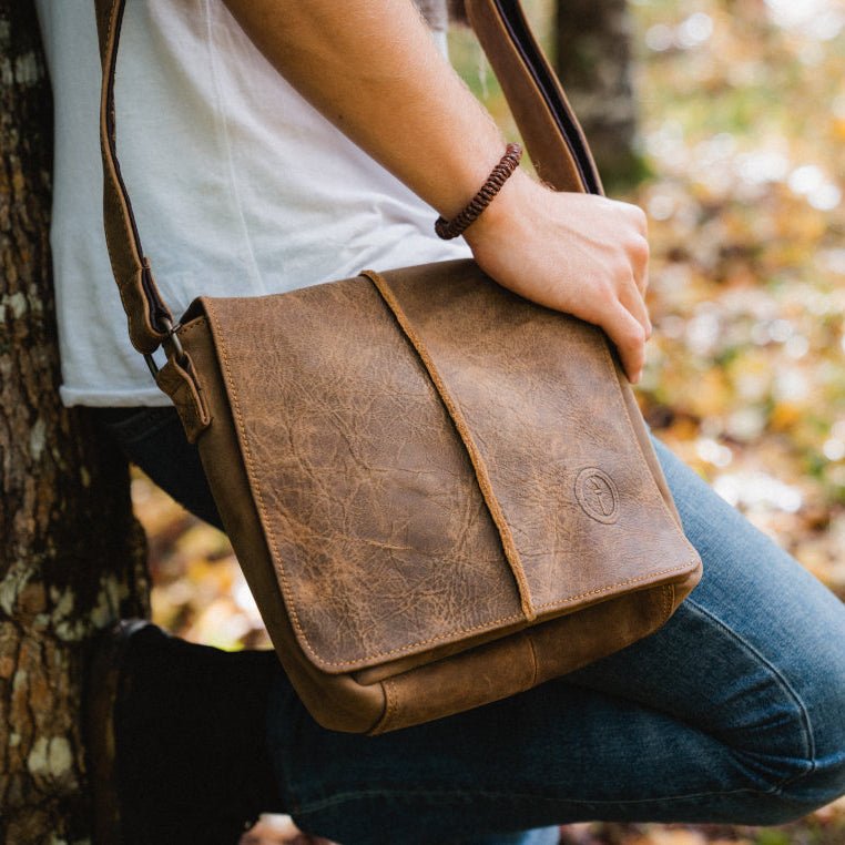 Leather Messenger Bag - Wanderer - Small…