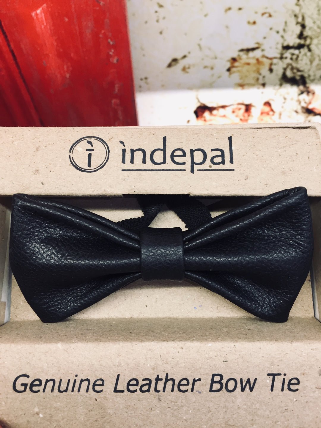 Flannery - Leather Bow Tie