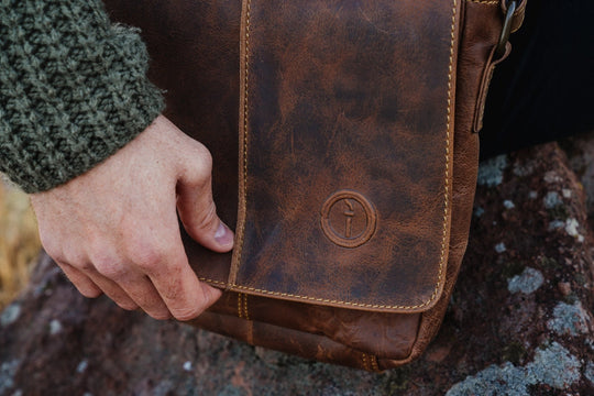 Leather Messenger Bag-Wanderer -Small